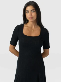 Saint and Sofia Akia Short Sleeve Dress - Black Textured